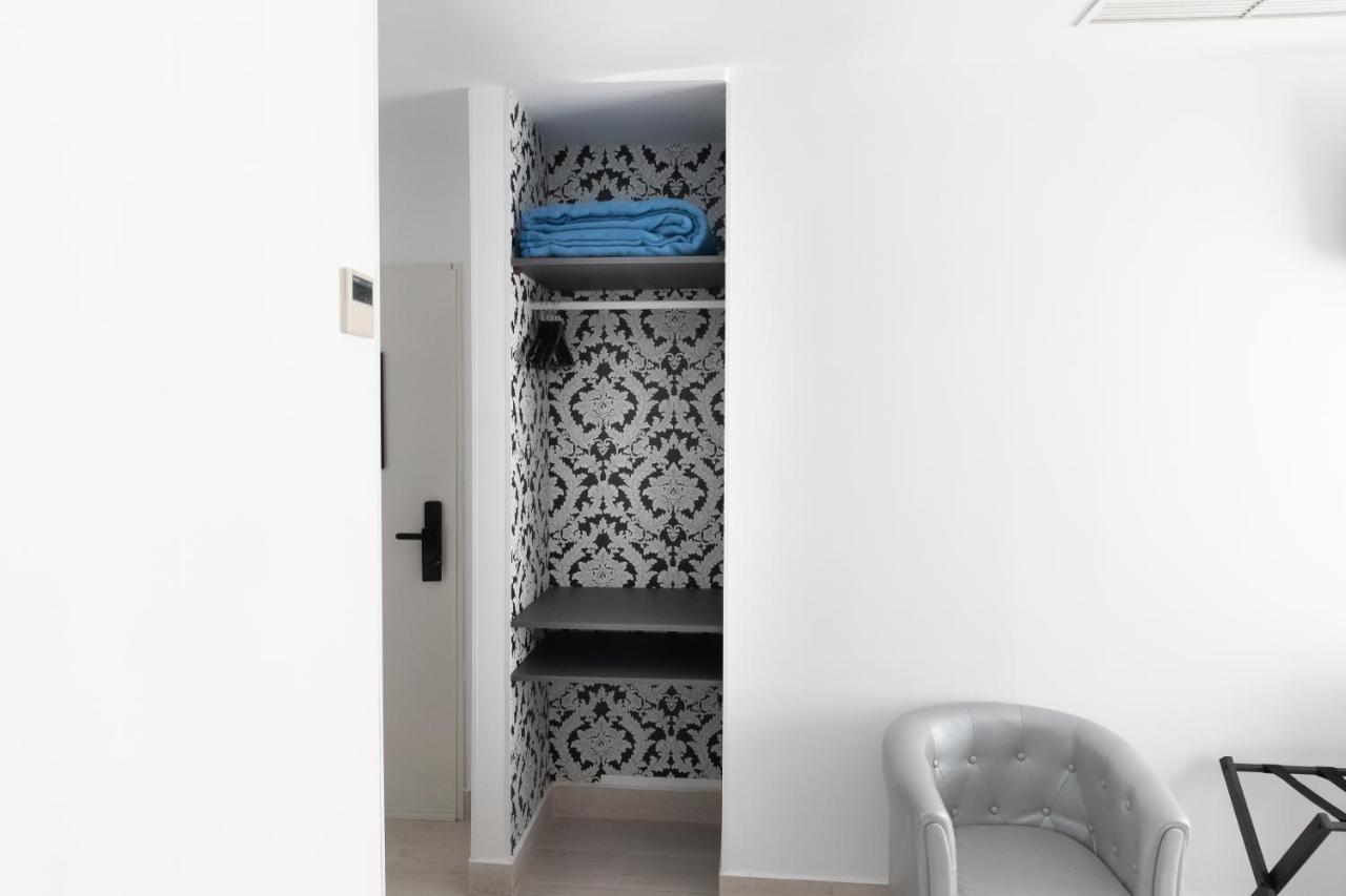 Hostal Boutique I Host You Madrid Kültér fotó