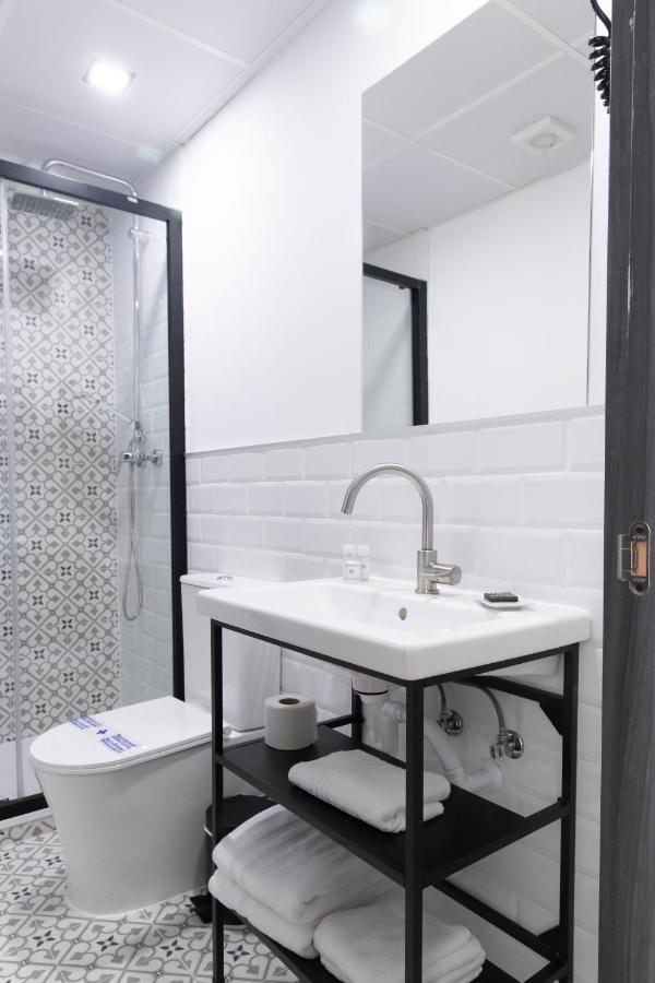 Hostal Boutique I Host You Madrid Kültér fotó
