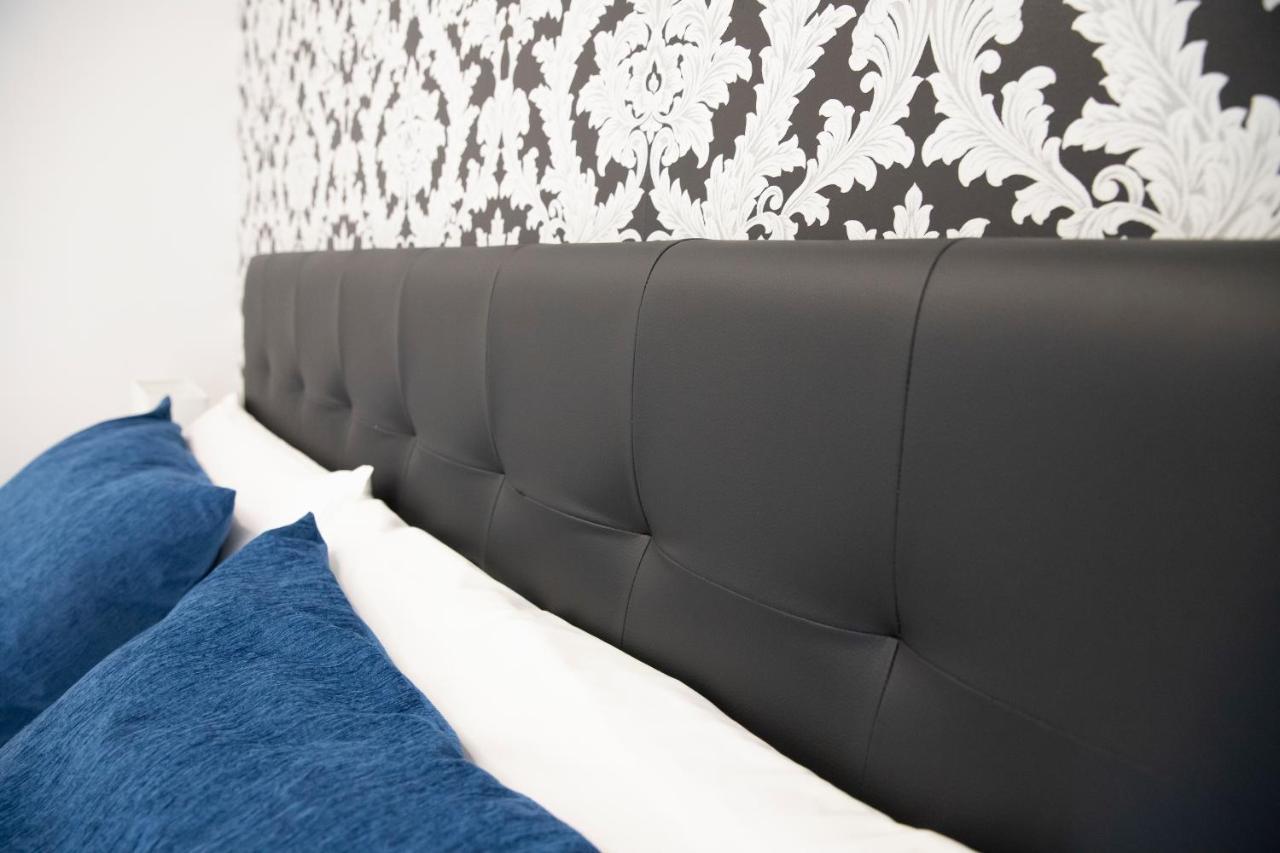 Hostal Boutique I Host You Madrid Kültér fotó